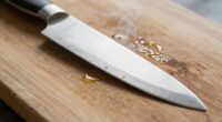 knife odor from onions