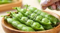 remove string from peas