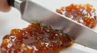 food adhesion to blades