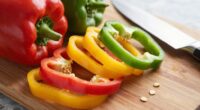 slice peppers for dishes